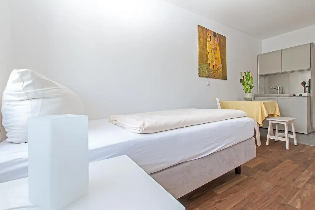 Carl Appartements Munchen 아파트